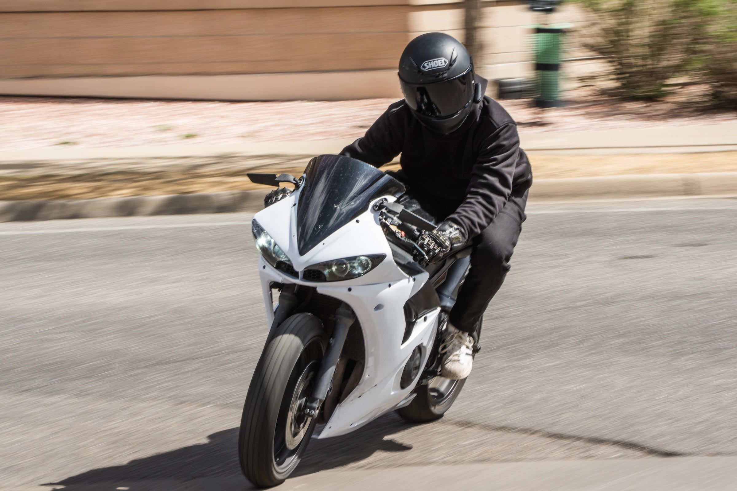 The Ultimate Summer Motorcycle Protective Gear Guide