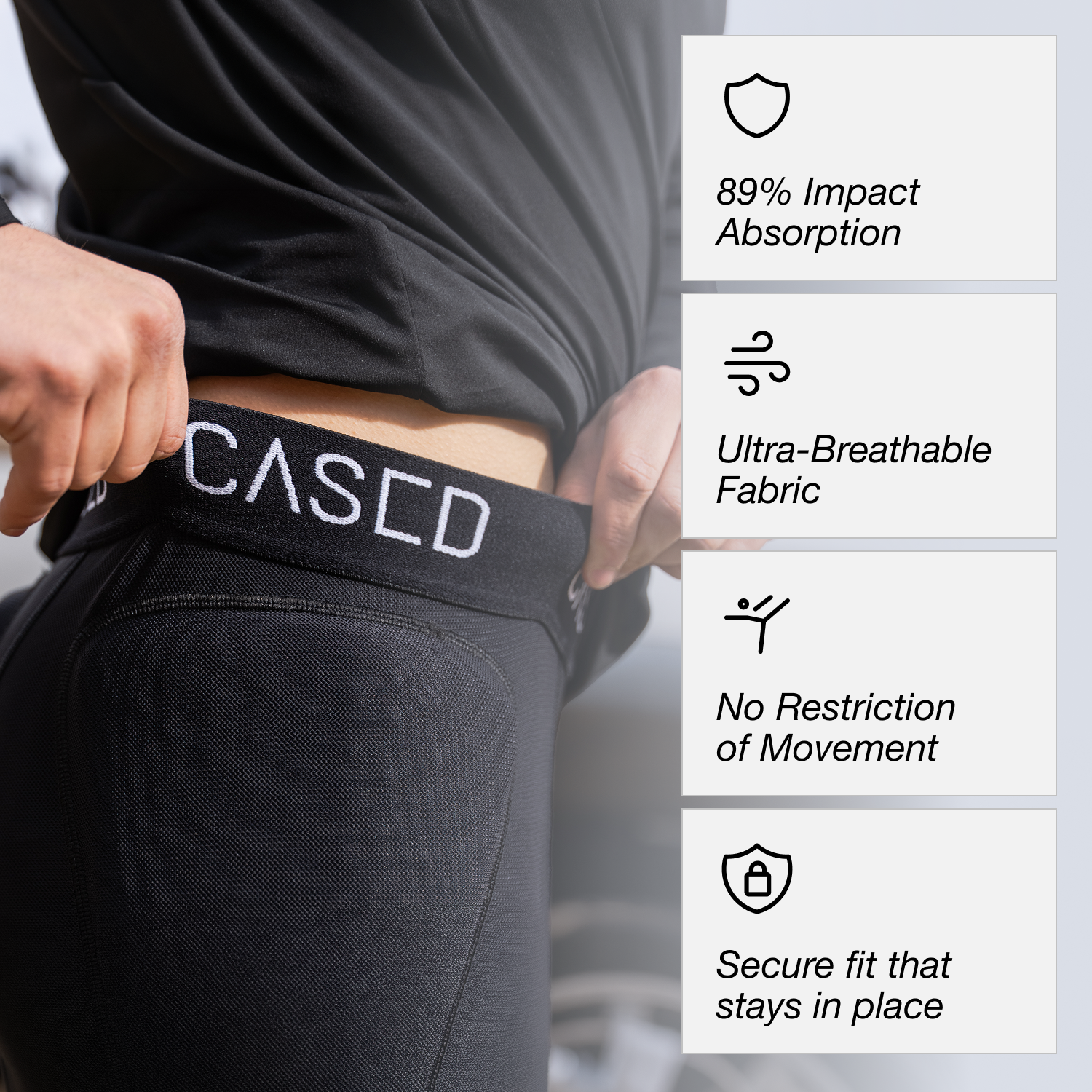 Person wearing Cased inner protective shorts for MTB featuring product features outlined on the right.