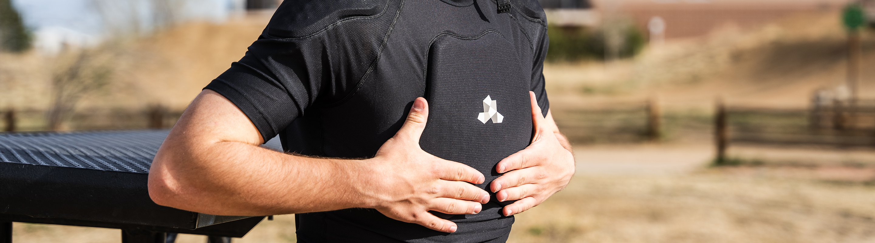 Cased paddes short sleeve short with flexible pads that move naturally with your body. 